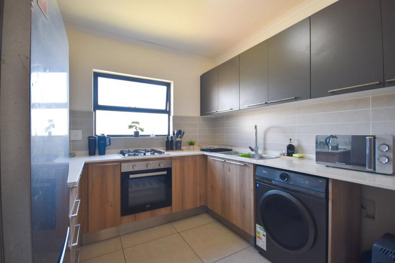 To Let 2 Bedroom Property for Rent in Golden Fields Estate Gauteng