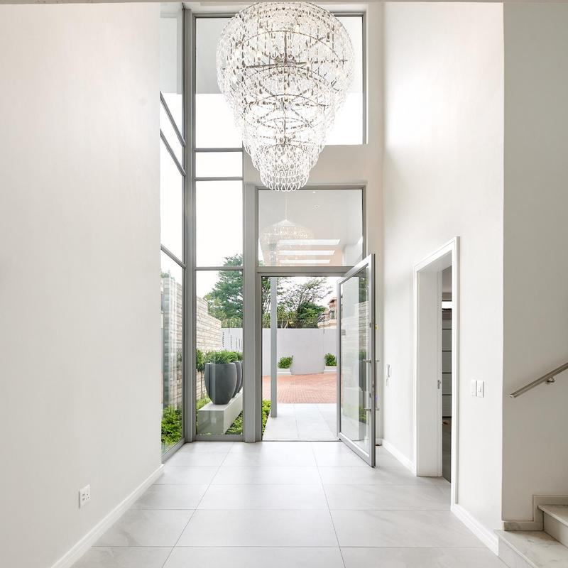 To Let 5 Bedroom Property for Rent in Hyde Park Gauteng