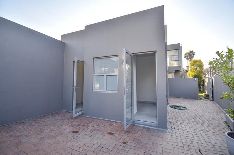 To Let 5 Bedroom Property for Rent in Hyde Park Gauteng