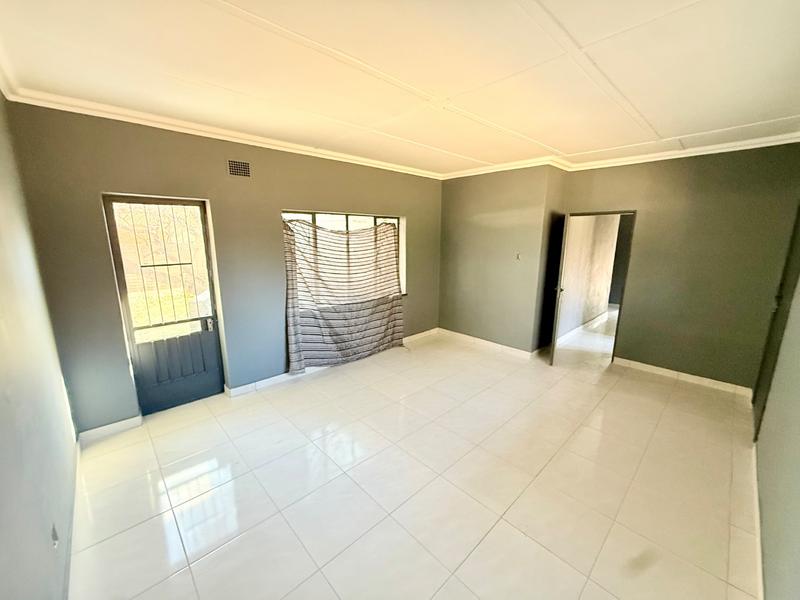 8 Bedroom Property for Sale in Vanderbijlpark Cw 6 Gauteng