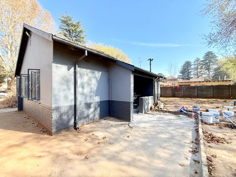 8 Bedroom Property for Sale in Vanderbijlpark Cw 6 Gauteng