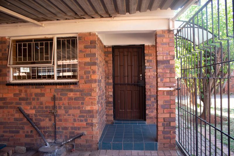 3 Bedroom Property for Sale in Zakariyya Park Gauteng