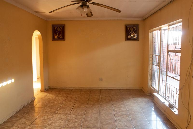 3 Bedroom Property for Sale in Zakariyya Park Gauteng
