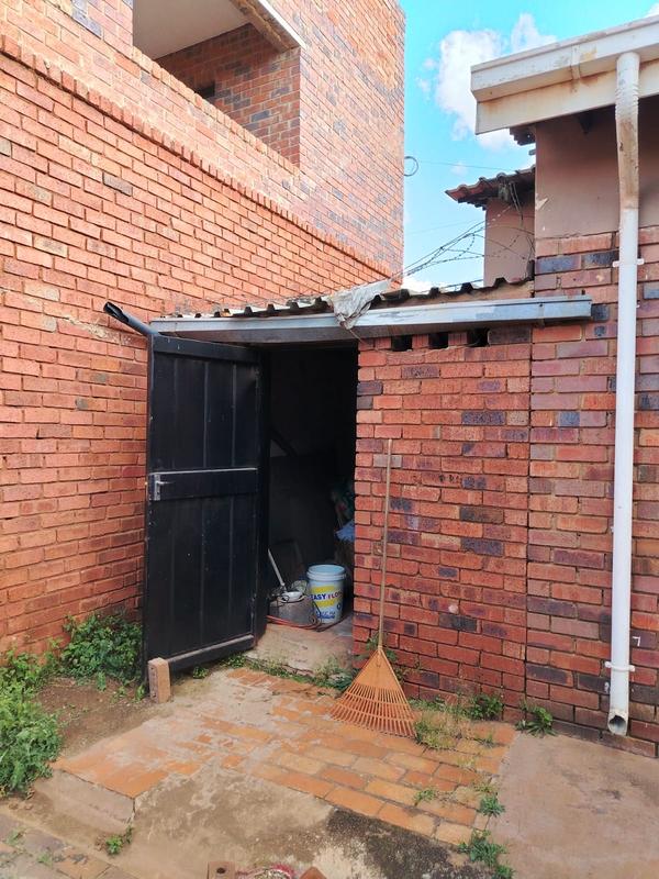 3 Bedroom Property for Sale in Zakariyya Park Gauteng