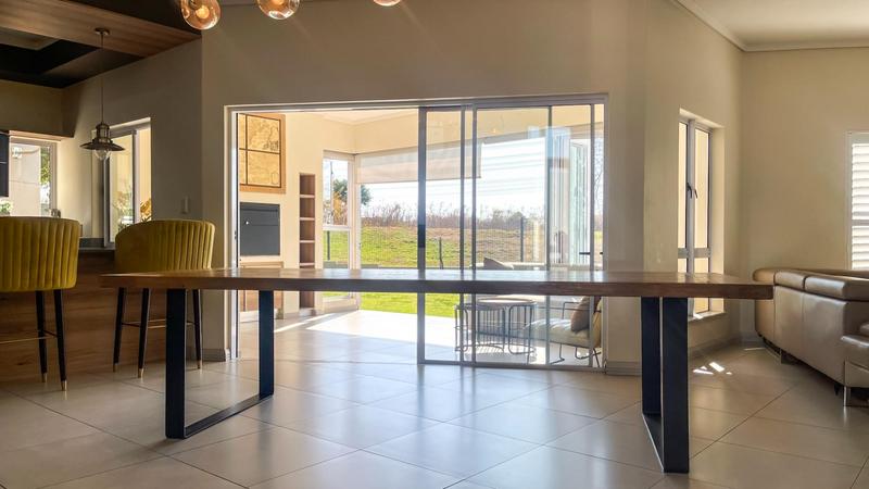 To Let 4 Bedroom Property for Rent in Midstream Estate Gauteng