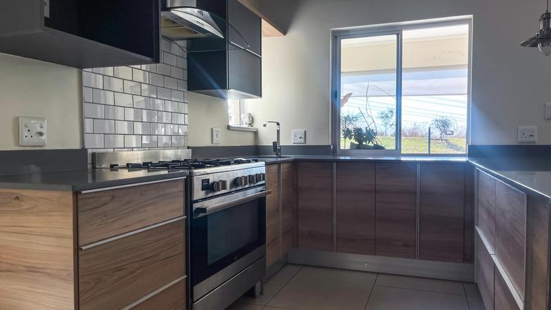 To Let 4 Bedroom Property for Rent in Midstream Estate Gauteng