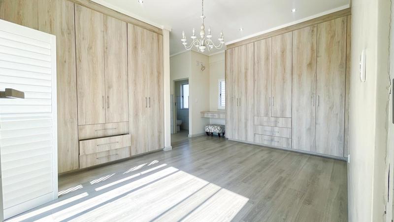 To Let 4 Bedroom Property for Rent in Midstream Estate Gauteng