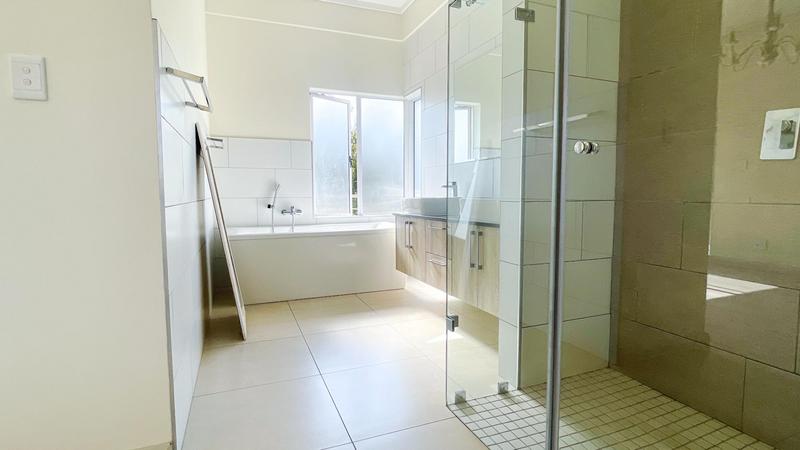 To Let 4 Bedroom Property for Rent in Midstream Estate Gauteng