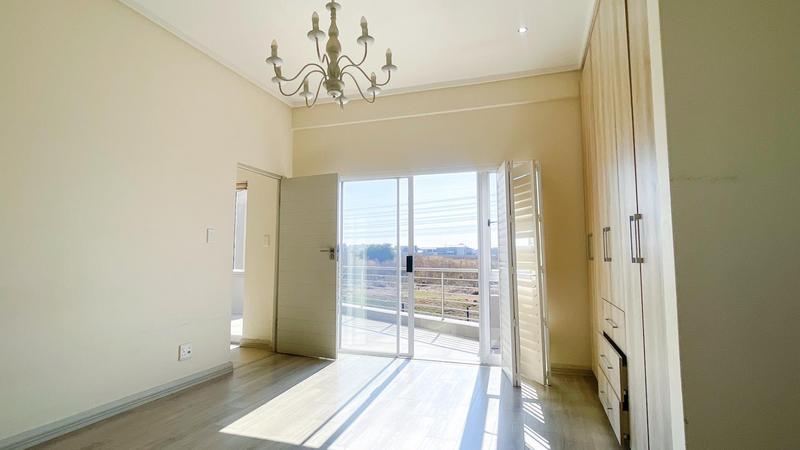 To Let 4 Bedroom Property for Rent in Midstream Estate Gauteng