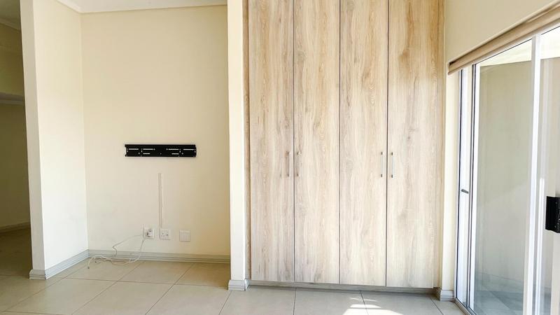 To Let 4 Bedroom Property for Rent in Midstream Estate Gauteng
