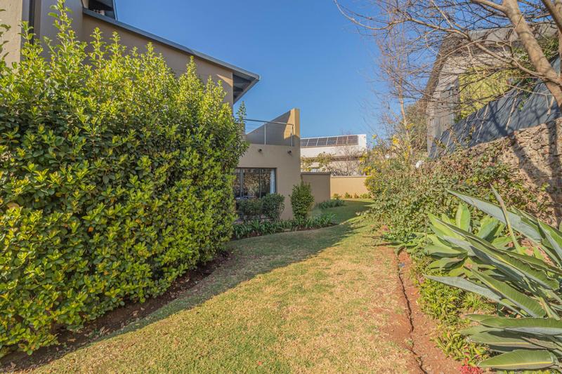 To Let 3 Bedroom Property for Rent in Midstream Estate Gauteng