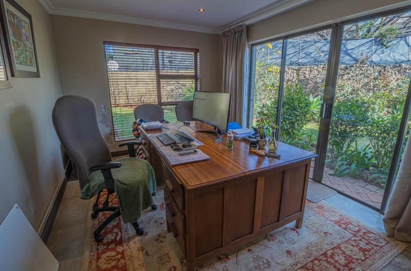 To Let 3 Bedroom Property for Rent in Midstream Estate Gauteng