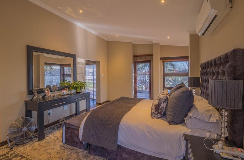 To Let 3 Bedroom Property for Rent in Midstream Estate Gauteng