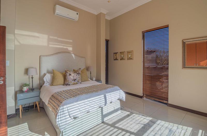 To Let 3 Bedroom Property for Rent in Midstream Estate Gauteng