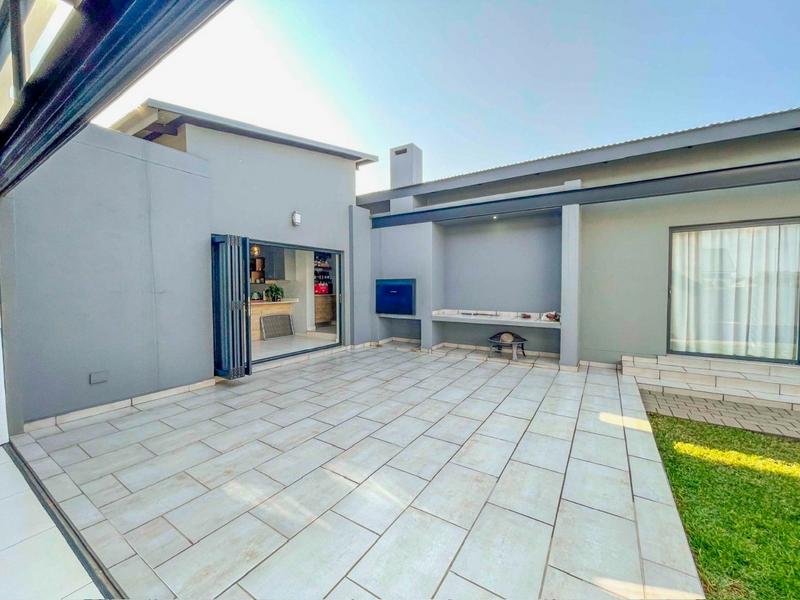 To Let 3 Bedroom Property for Rent in Midstream Meadows Gauteng