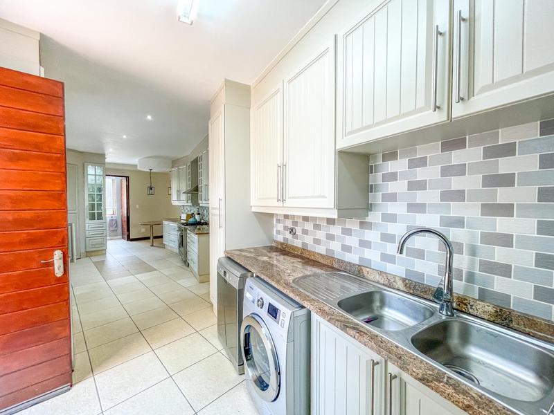 4 Bedroom Property for Sale in Midstream Estate Gauteng