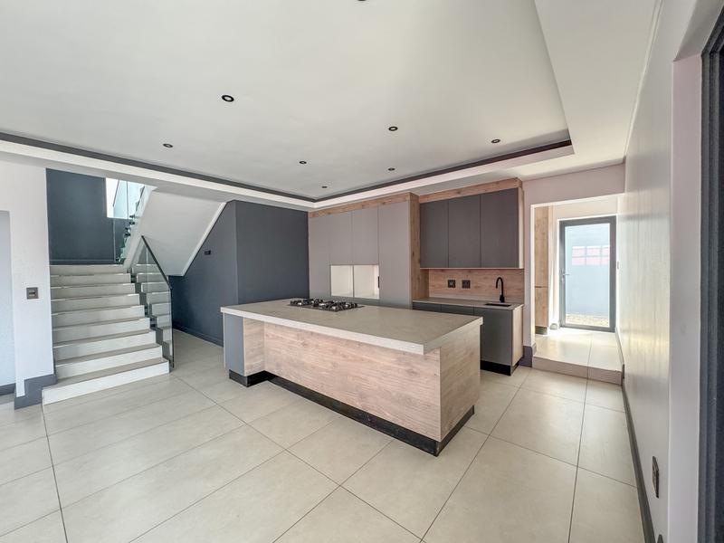 4 Bedroom Property for Sale in Fountainbrook Estate Gauteng