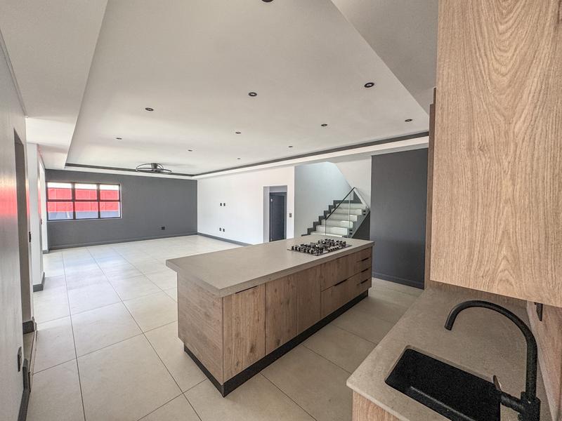 4 Bedroom Property for Sale in Fountainbrook Estate Gauteng
