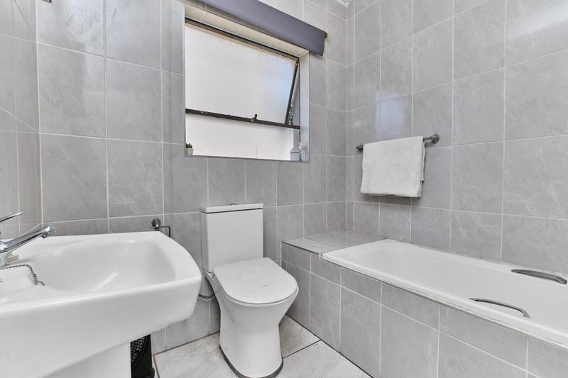2 Bedroom Property for Sale in Morningside Gauteng
