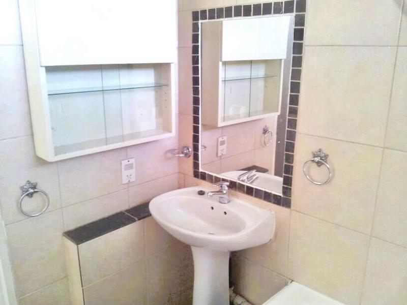 1 Bedroom Property for Sale in Norwood Gauteng