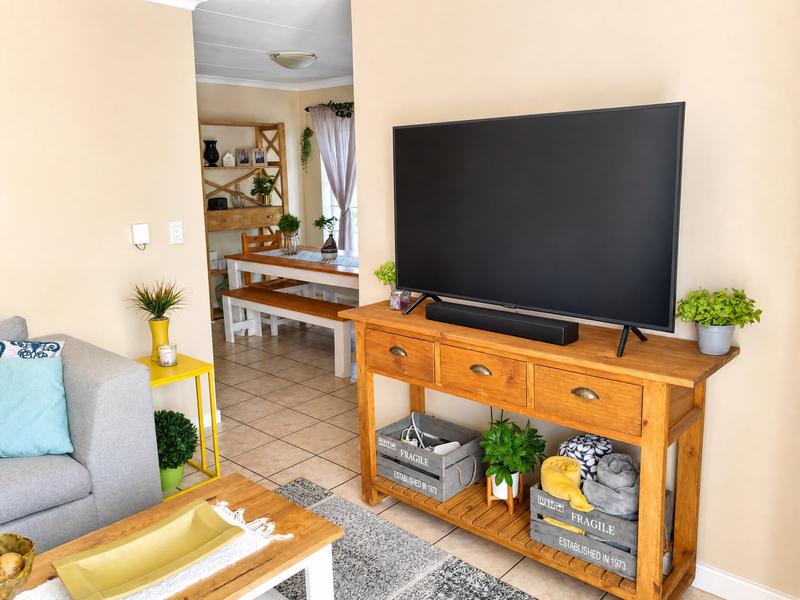 2 Bedroom Property for Sale in The Reeds Gauteng