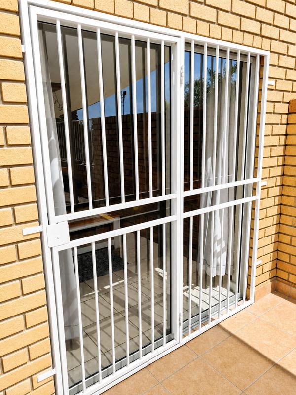 2 Bedroom Property for Sale in The Reeds Gauteng