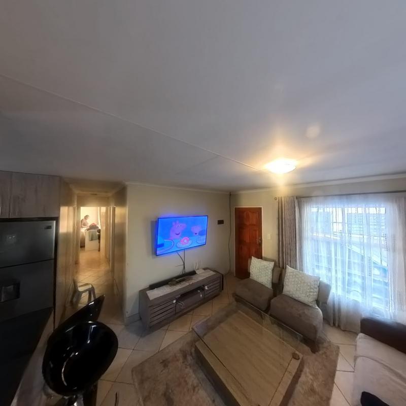 To Let 3 Bedroom Property for Rent in Kirkney Gauteng