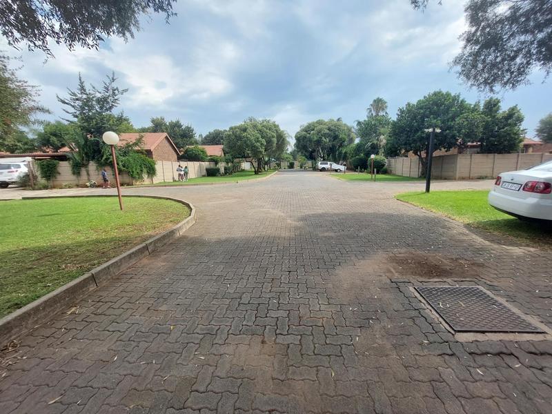 2 Bedroom Property for Sale in Highveld Gauteng