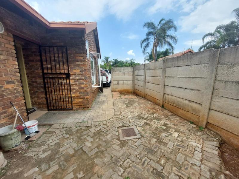 2 Bedroom Property for Sale in Highveld Gauteng