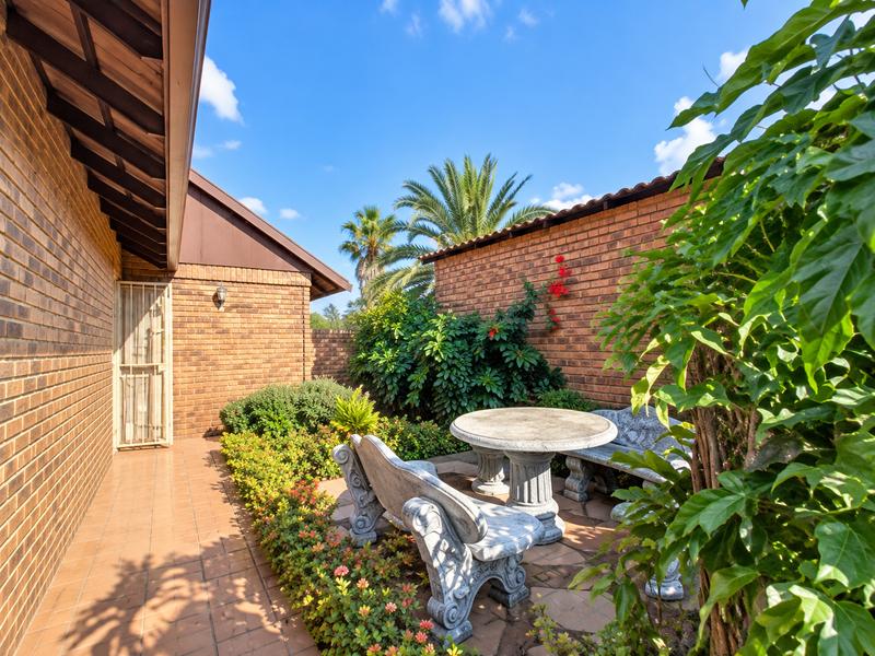 3 Bedroom Property for Sale in Petersfield Gauteng