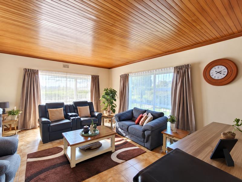 3 Bedroom Property for Sale in Petersfield Gauteng