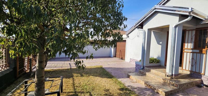 2 Bedroom Property for Sale in Mabopane Unit M Gauteng