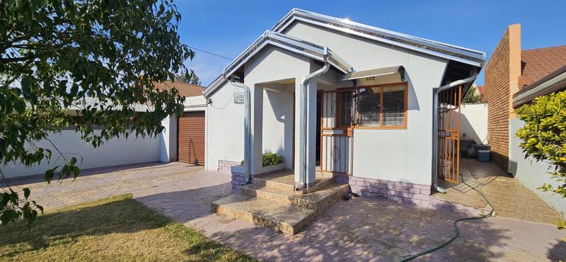 2 Bedroom Property for Sale in Mabopane Unit M Gauteng
