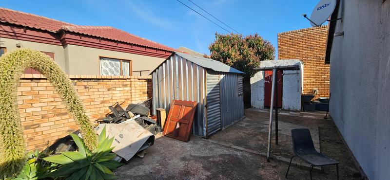 2 Bedroom Property for Sale in Mabopane Unit M Gauteng