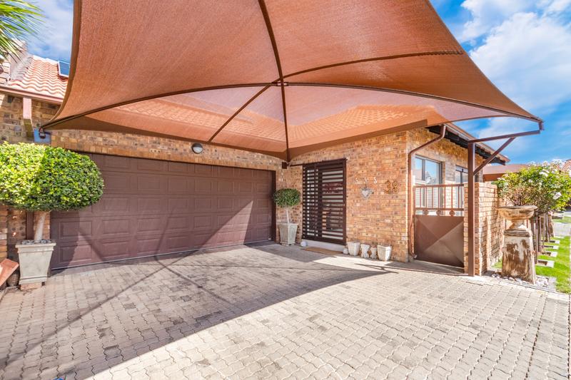 To Let 2 Bedroom Property for Rent in Sunward Park Gauteng