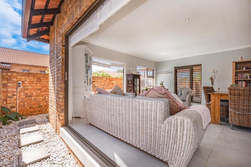 To Let 2 Bedroom Property for Rent in Sunward Park Gauteng