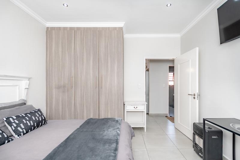 To Let 2 Bedroom Property for Rent in Sunward Park Gauteng