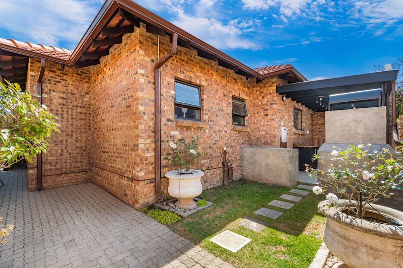 To Let 2 Bedroom Property for Rent in Sunward Park Gauteng