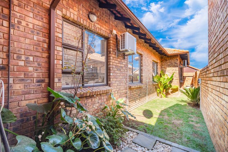 To Let 2 Bedroom Property for Rent in Sunward Park Gauteng