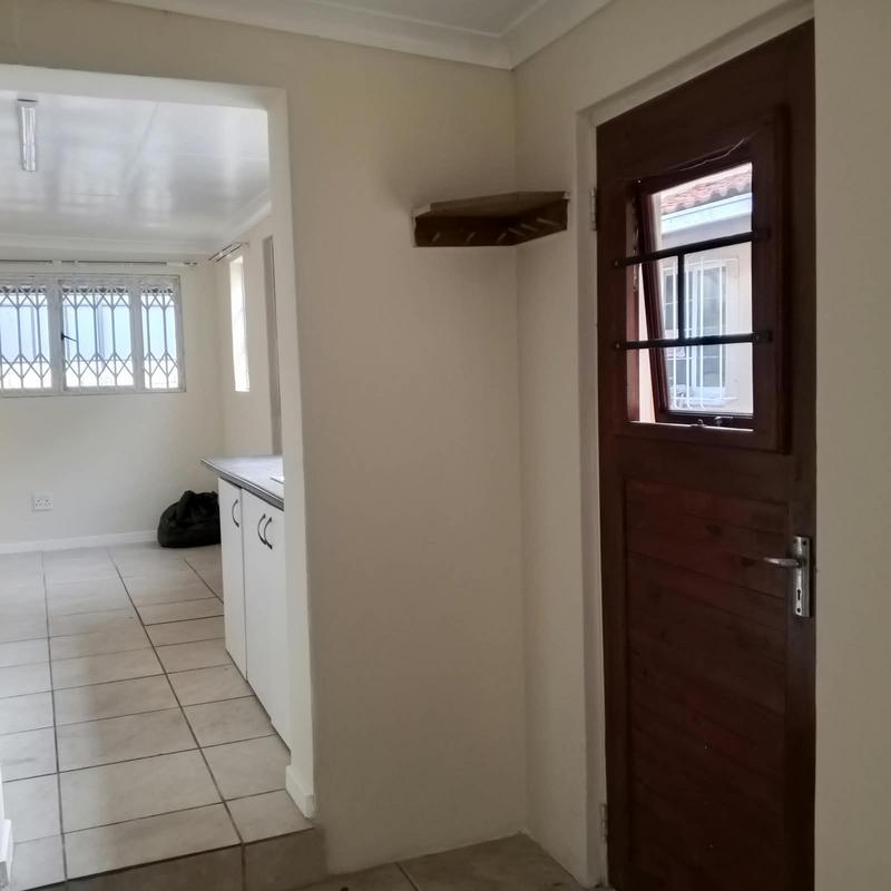 To Let 1 Bedroom Property for Rent in Blairgowrie Gauteng
