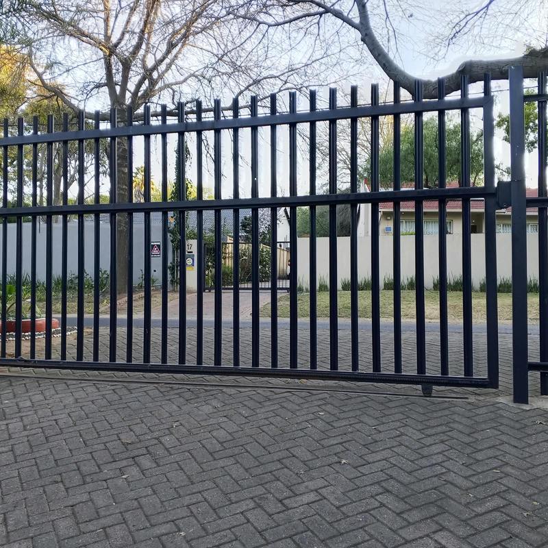 To Let 1 Bedroom Property for Rent in Blairgowrie Gauteng
