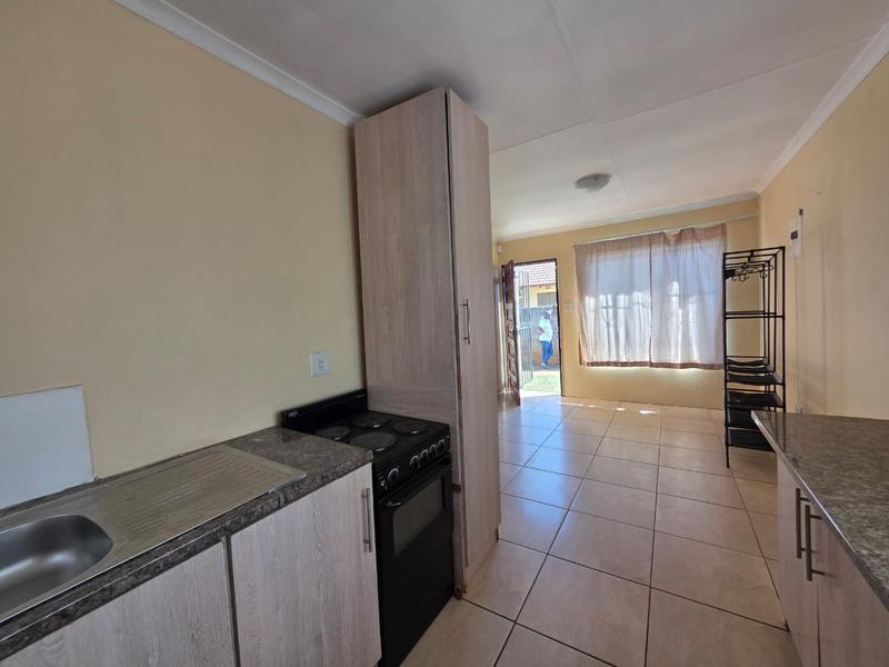 To Let 3 Bedroom Property for Rent in Dawn Park Gauteng