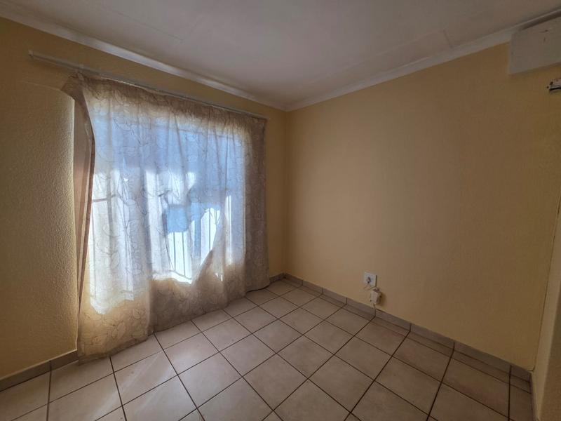 To Let 3 Bedroom Property for Rent in Dawn Park Gauteng
