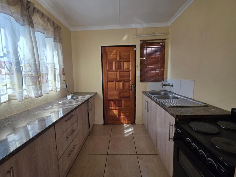 To Let 3 Bedroom Property for Rent in Dawn Park Gauteng