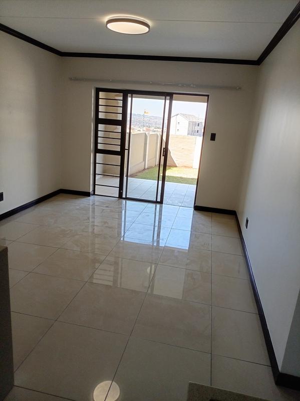 To Let 1 Bedroom Property for Rent in Blue Hills Gauteng