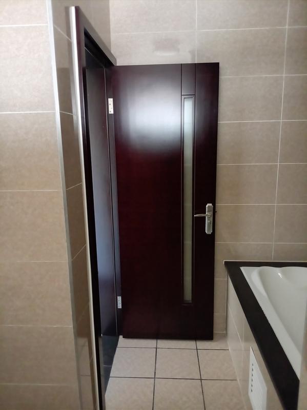 To Let 1 Bedroom Property for Rent in Blue Hills Gauteng
