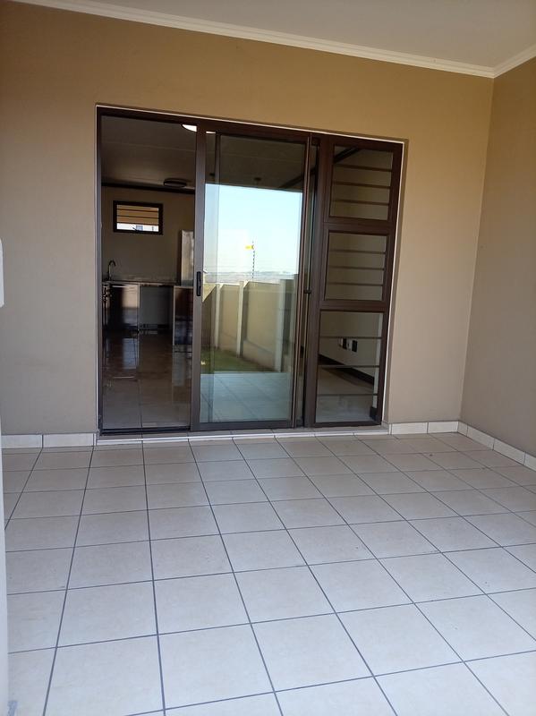 To Let 1 Bedroom Property for Rent in Blue Hills Gauteng
