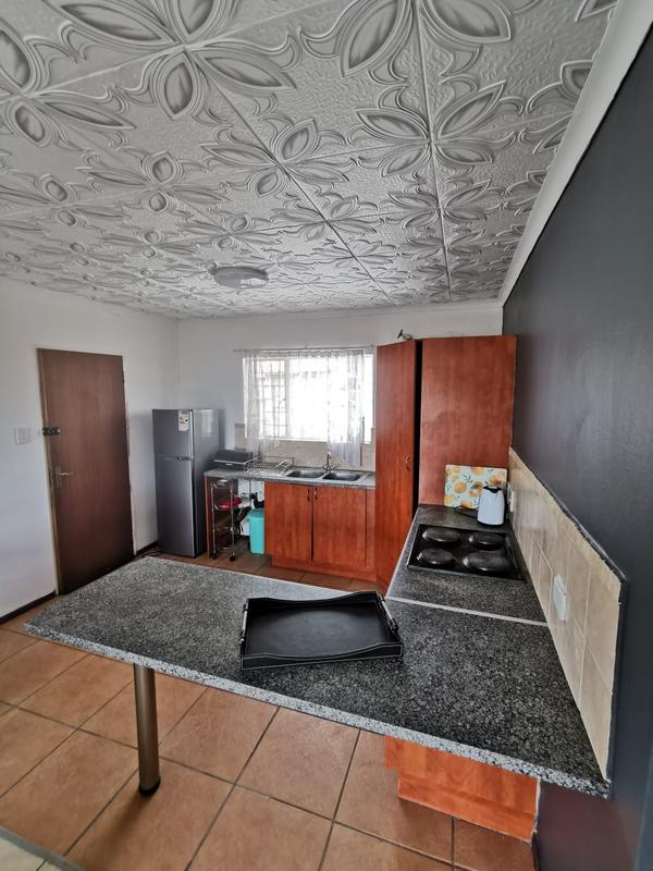 To Let 2 Bedroom Property for Rent in Kleinfontein Gauteng