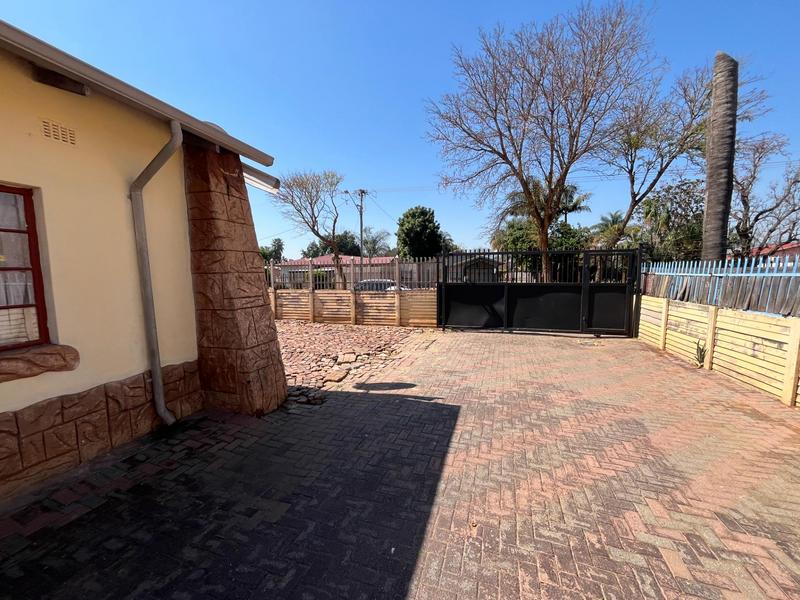 9 Bedroom Property for Sale in Pretoria North Gauteng