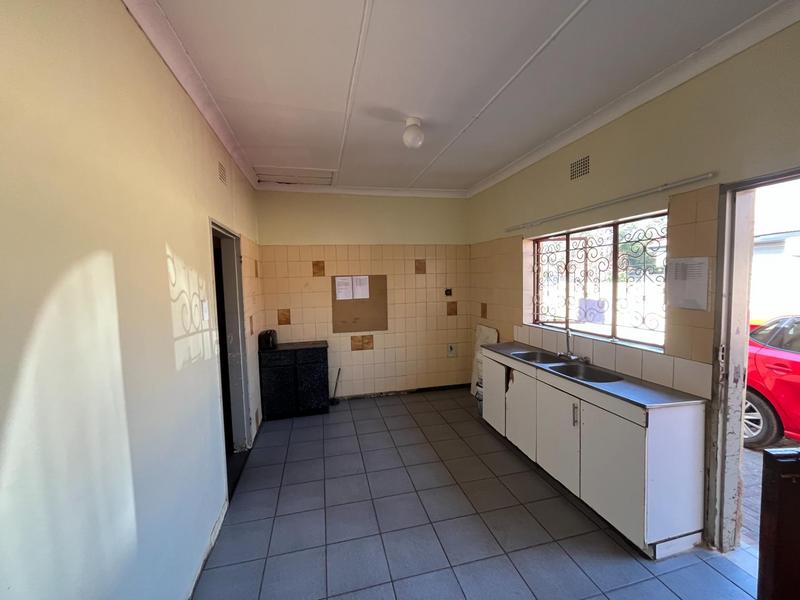 9 Bedroom Property for Sale in Pretoria North Gauteng